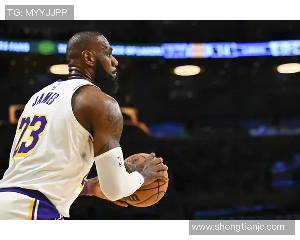 詹姆斯三双助湖人主场击败森林狼，强势开启赛季新篇章